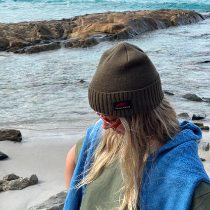 Doug & Harvey beanie logo detail olive rib knit